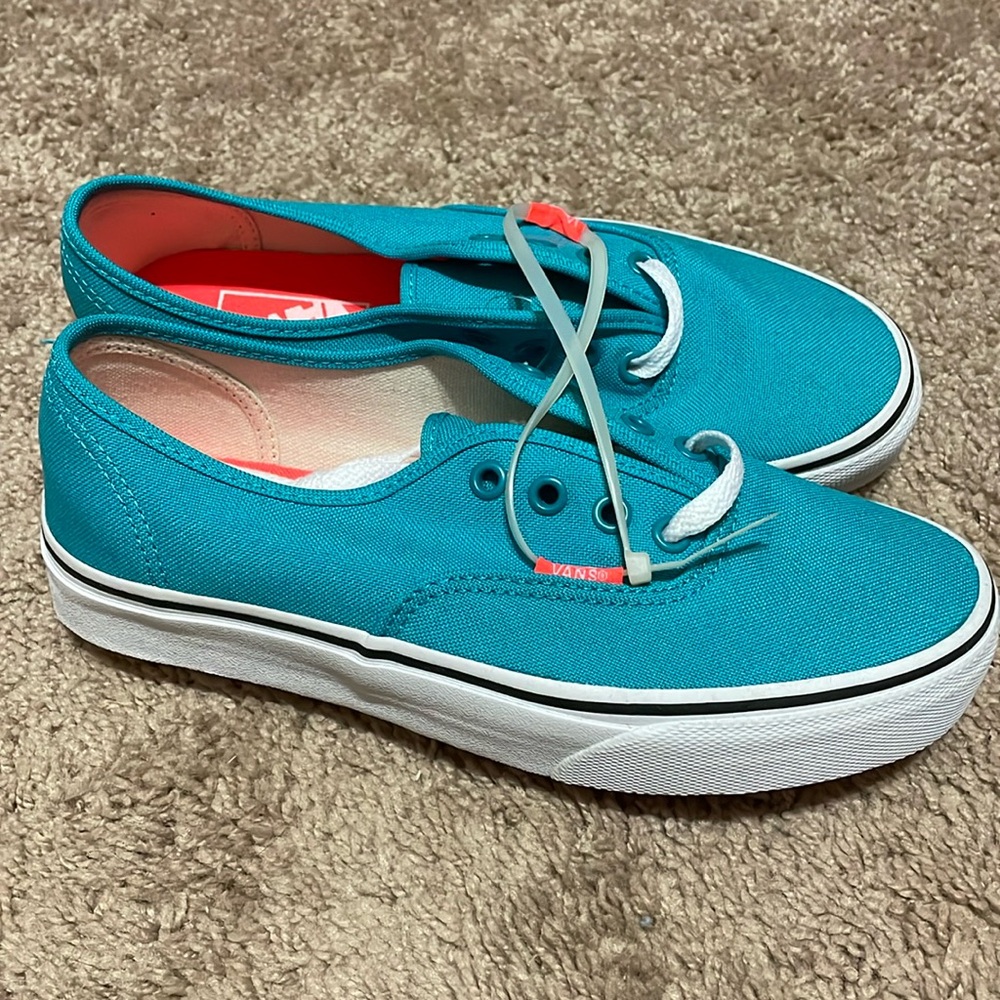 Limited Edition Vans Women’s Size 7